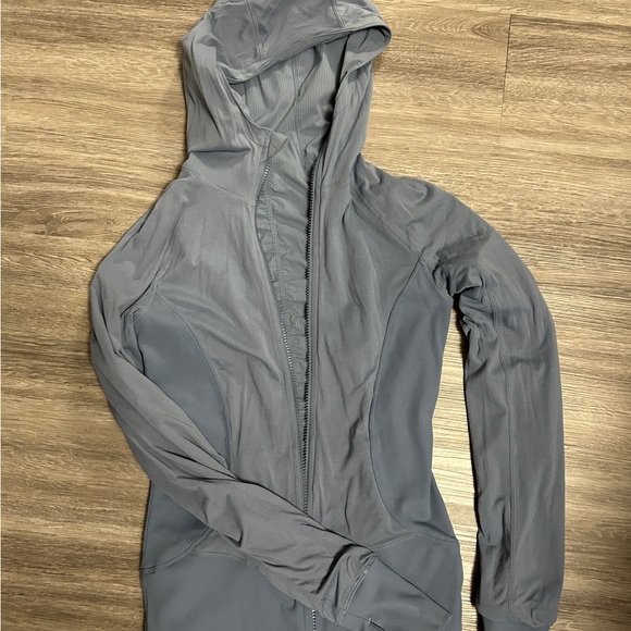Two Lululemon In Flux reversible sz6 - Picture 3 of 9